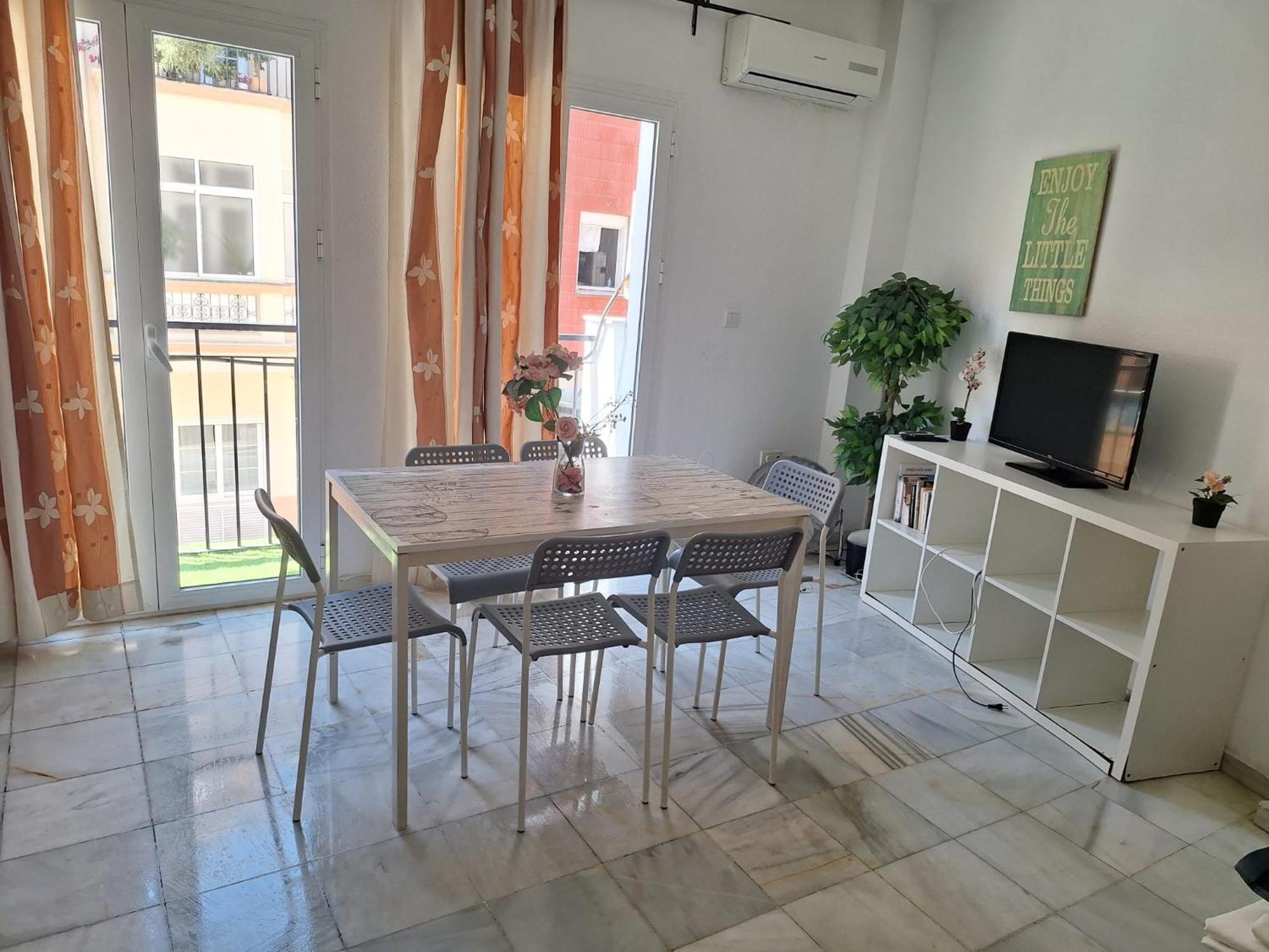 Enjoy Apart Centro Y Playa Zanca Apartment Malaga Exterior photo