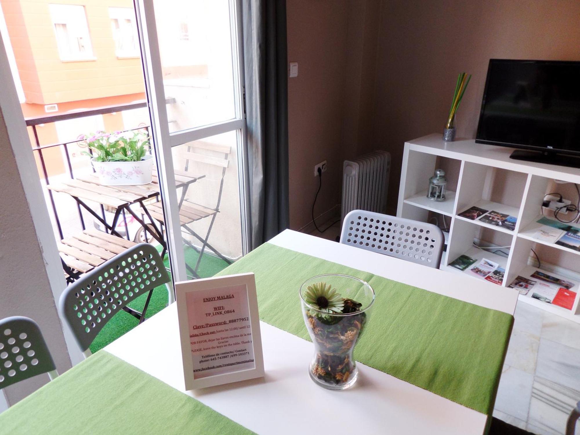 Enjoy Apart Centro Y Playa Zanca Apartment Malaga Exterior photo